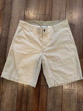 Columbia Men's Light Khaki Flat-Front Shorts